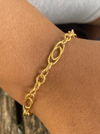 18kt Yellow Gold Ladies Bracelet